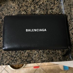 Belenciaga everyday leather wallet